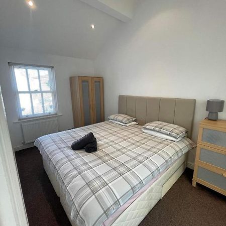 4 Laurel Court Ulverston Exterior foto