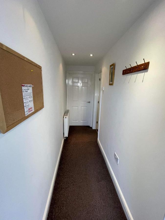 4 Laurel Court Ulverston Exterior foto